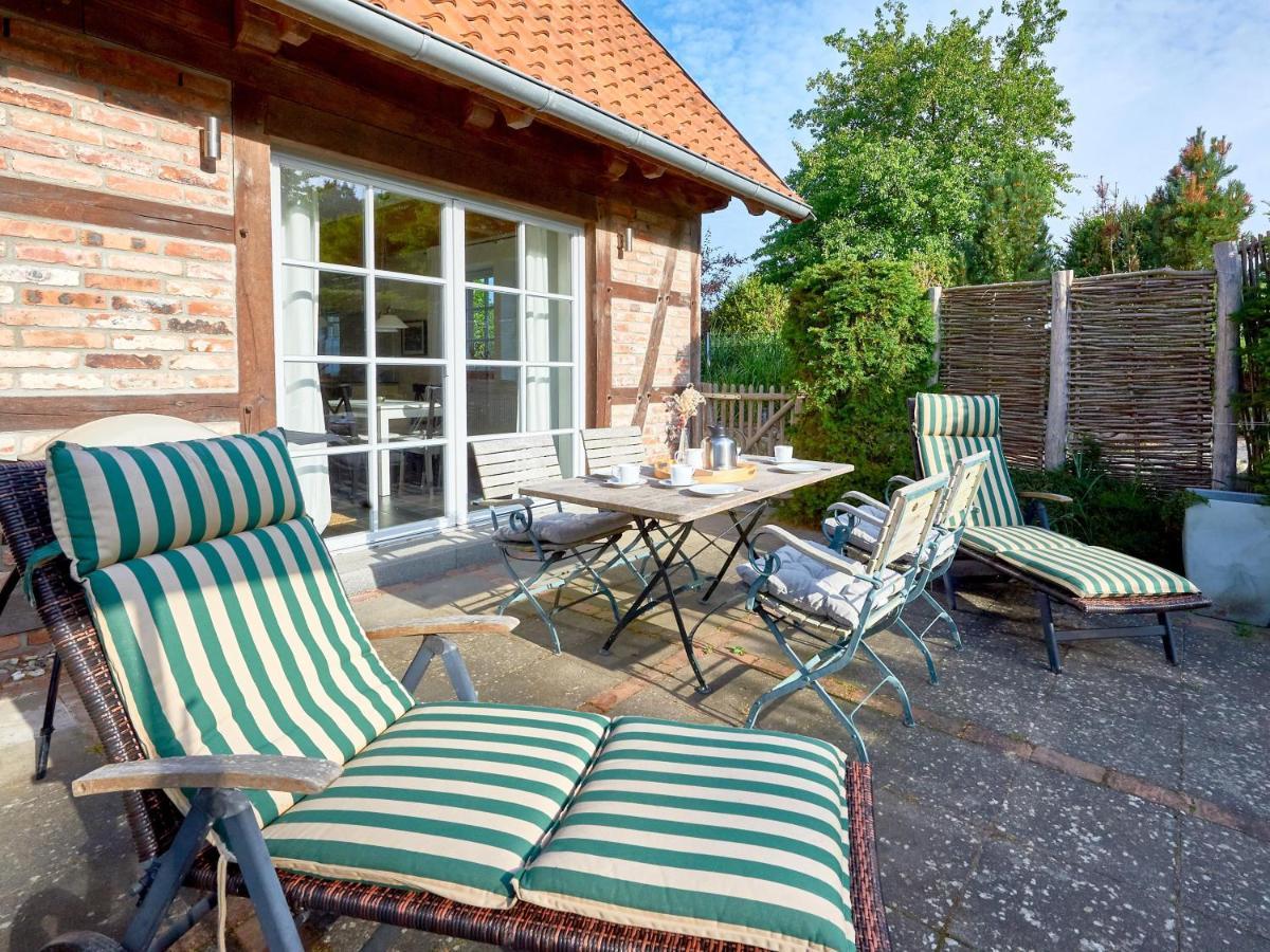 Fachwerkhaeuser Seedorf - Haushaelfte "Sophie Charlott" Mit Kamin Und Terrasse Seedorf (Rugen) Exterior foto