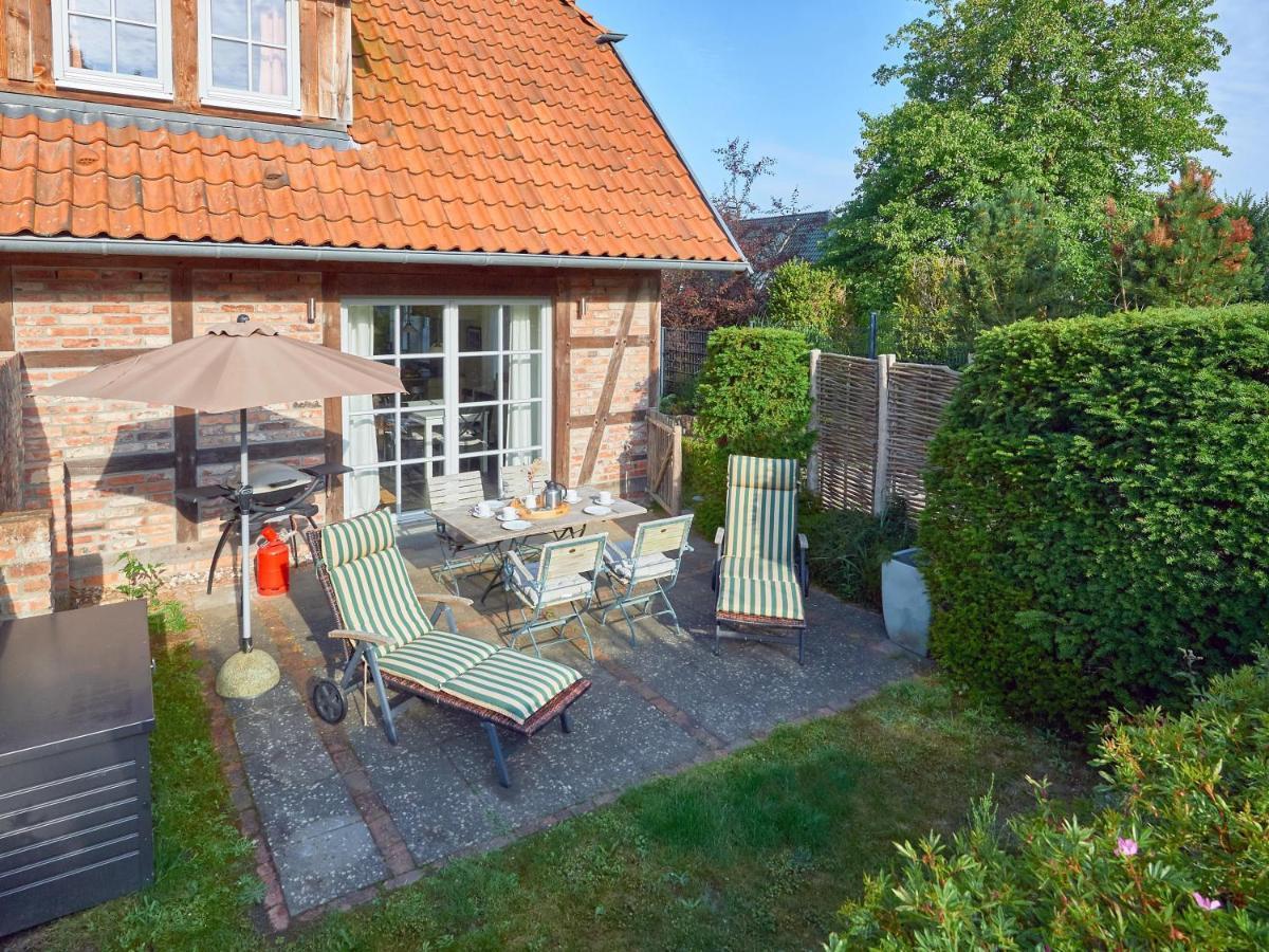 Fachwerkhaeuser Seedorf - Haushaelfte "Sophie Charlott" Mit Kamin Und Terrasse Seedorf (Rugen) Exterior foto