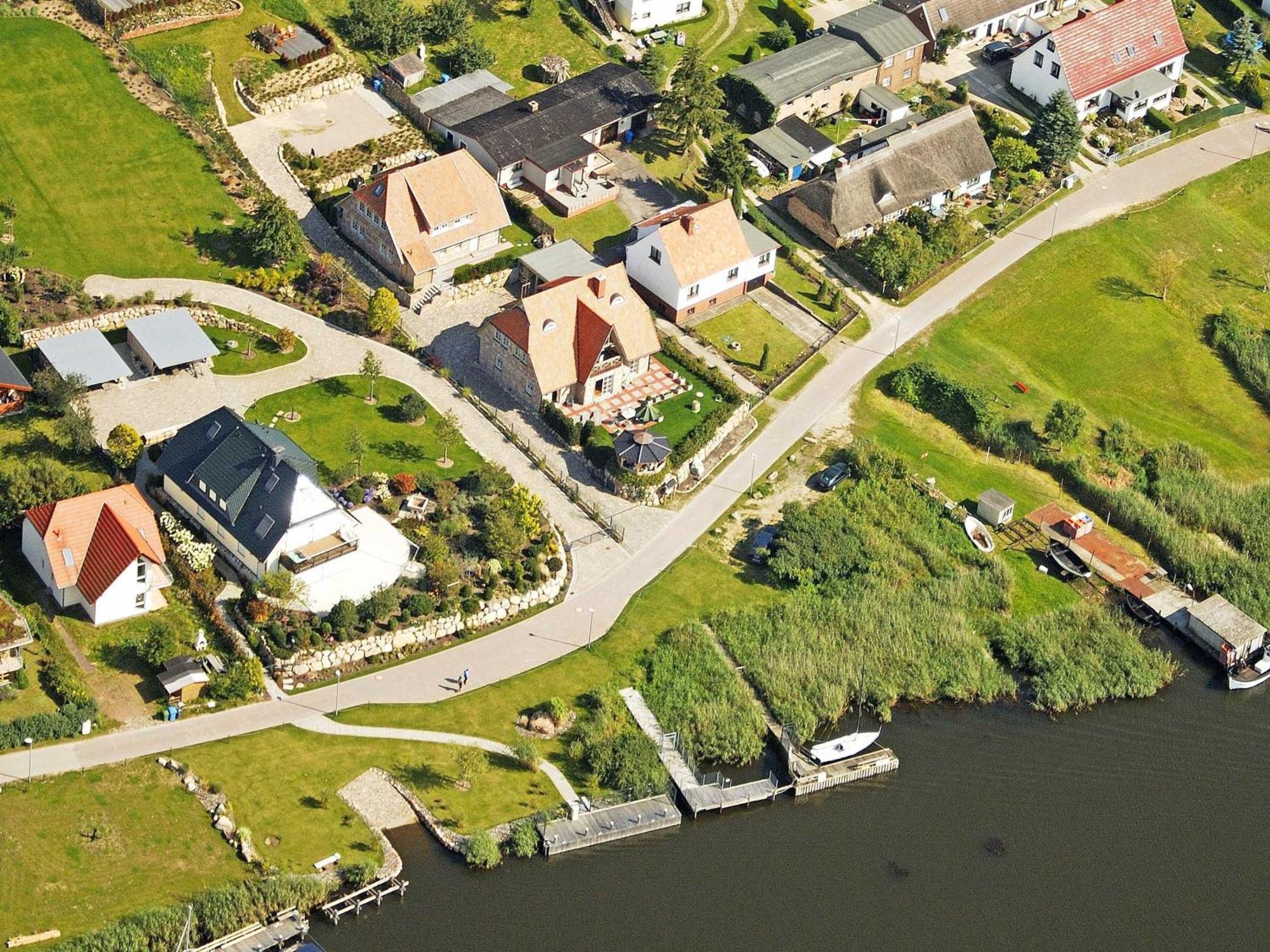 Fachwerkhaeuser Seedorf - Haushaelfte "Sophie Charlott" Mit Kamin Und Terrasse Seedorf (Rugen) Exterior foto